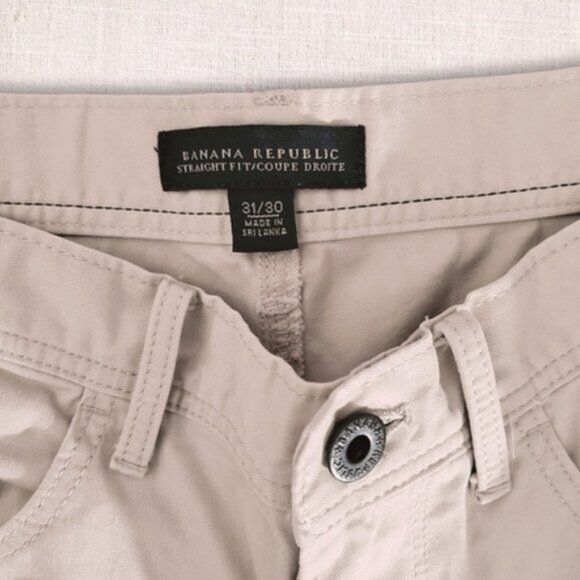 Banana Republic Straight Fit Stone Wash Vintage Style Chino Pants - Picture 8 of 11